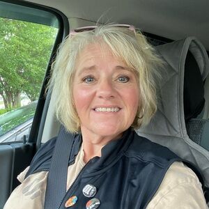 Meet your Posher, Noelle